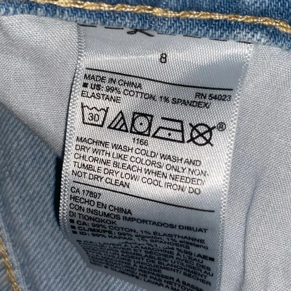 Old Navy High Waisted Boyfriend Jean Shorts - Picture 3 of 4